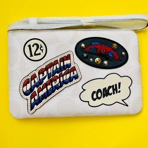 COACH MARVEL WRISTLET WITH PATCHES
